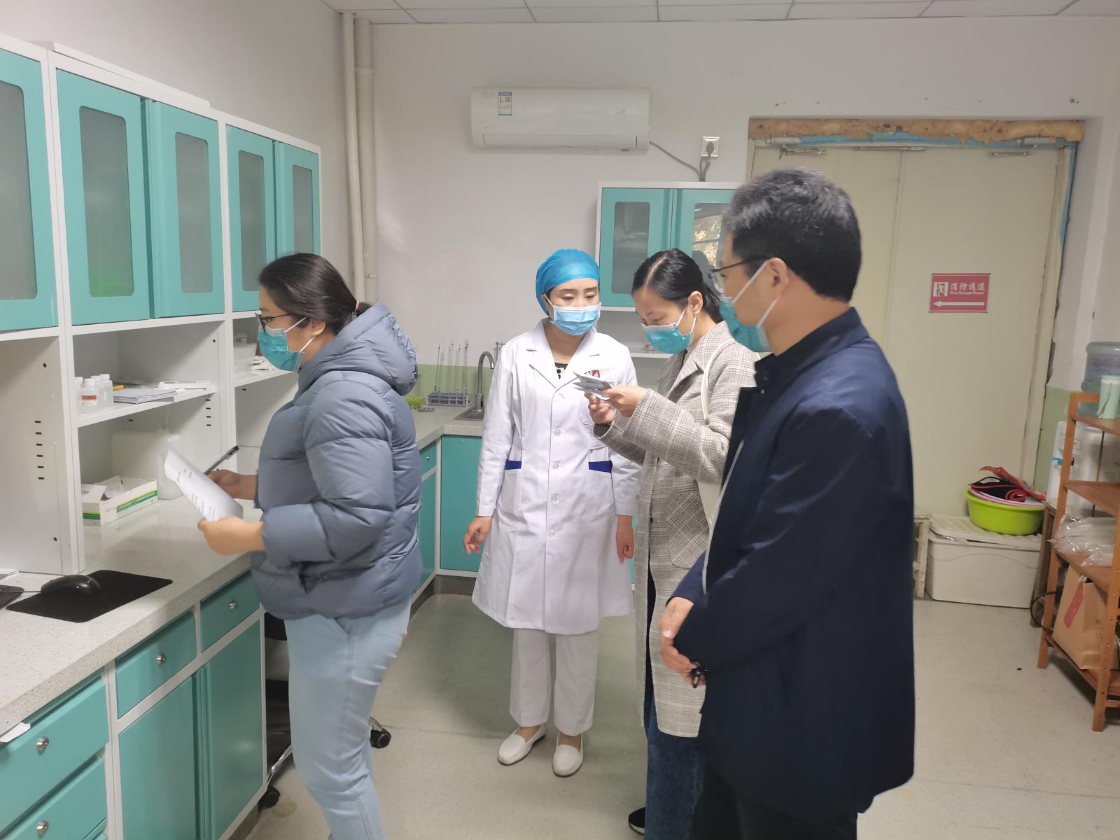 艾滋病检查照片.jpg