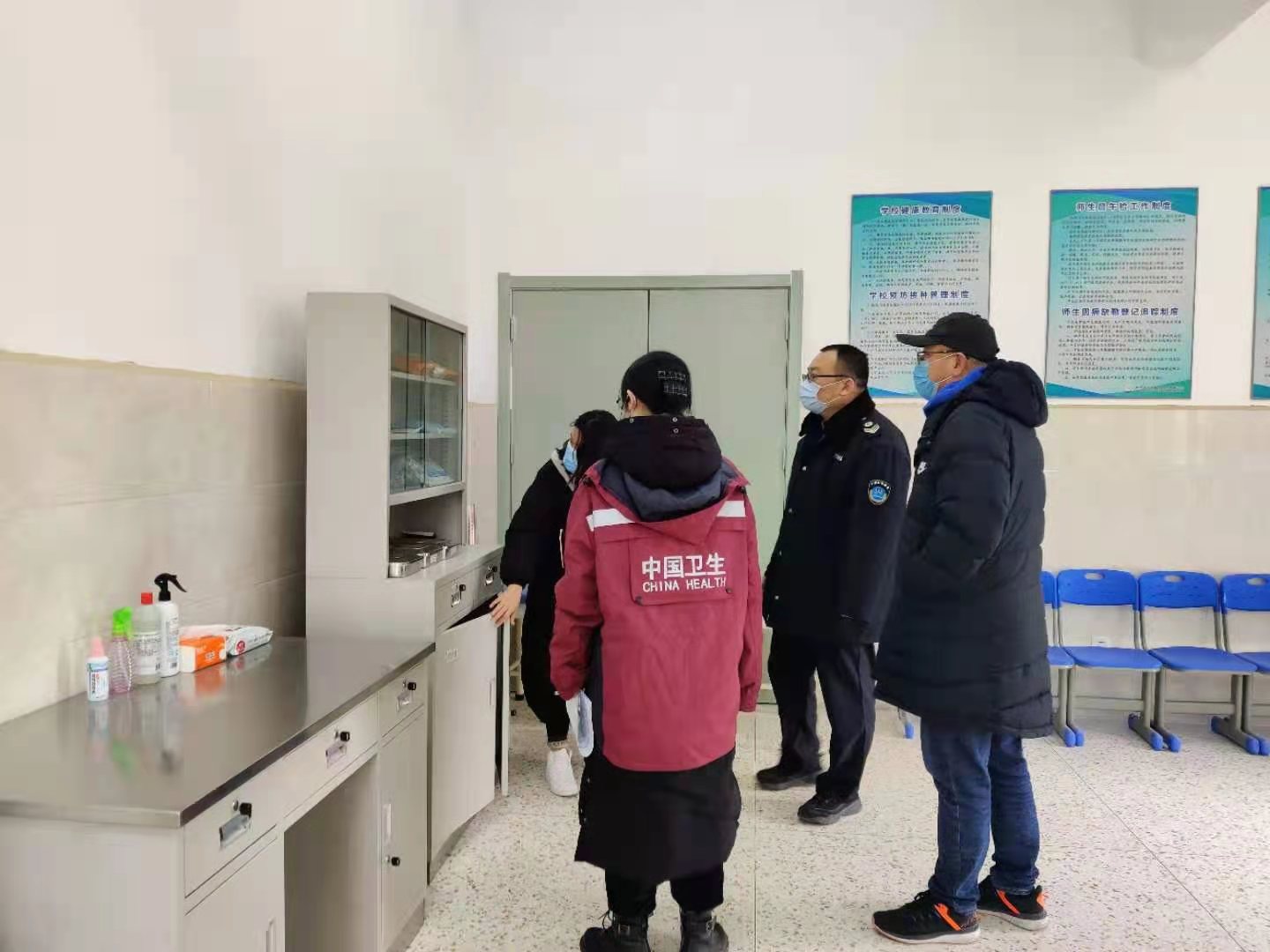 8鼓楼所开展学校疫情防控监督检查程琳洁.jpg