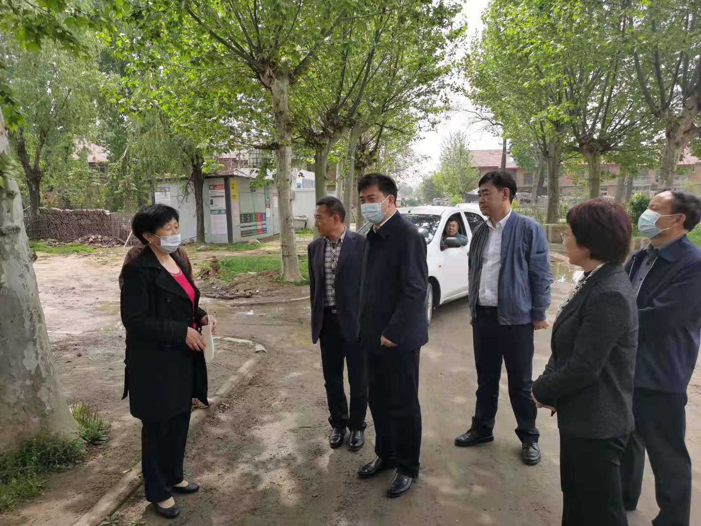 8区领导指导“四小”行业创卫复评审工作朱凯.jpg