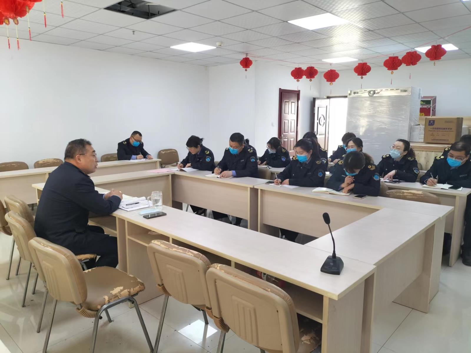 8鼓楼区卫生监督所组织学习新修订的《医疗机构管理条例》姬书宇.jpg
